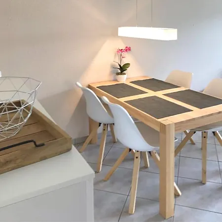 In Mit Terrasse Apartment